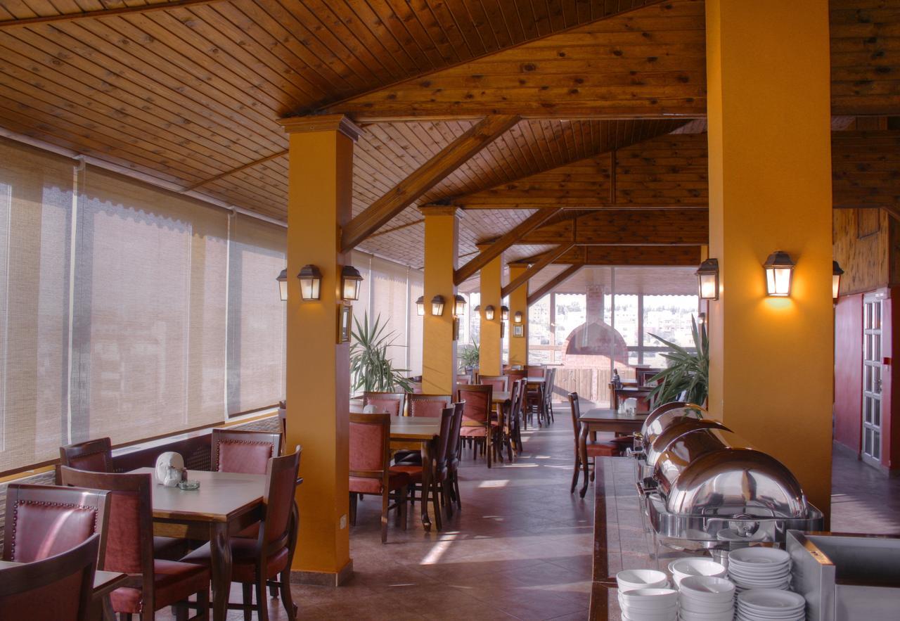 Mariam Hotel Madaba Exterior photo